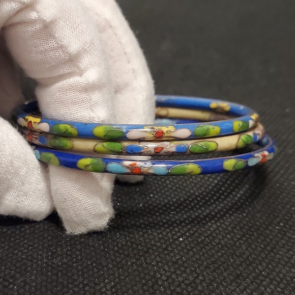 ♥️HOST PIC♥️ Vintage Jewelry Cloisonne Bracelets Set of 3, Vintage Bangle - Picture 5 of 11
